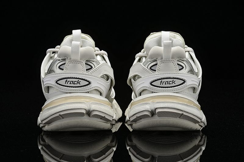BB Tracks White
