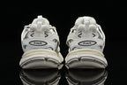 BB Tracks White