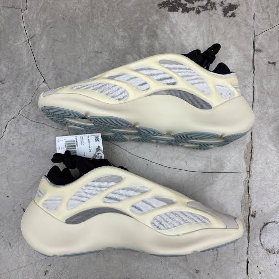 Yeezy Boost 700 V3