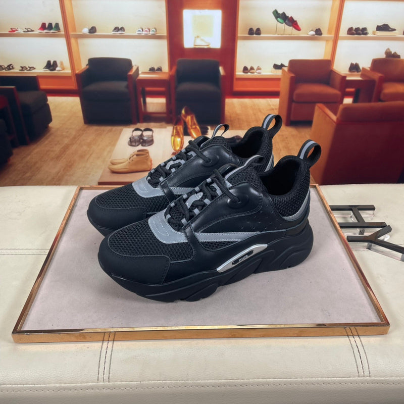 B22 Black