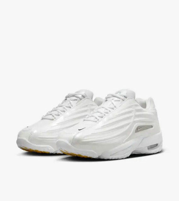 Hot Step 2 Blanche