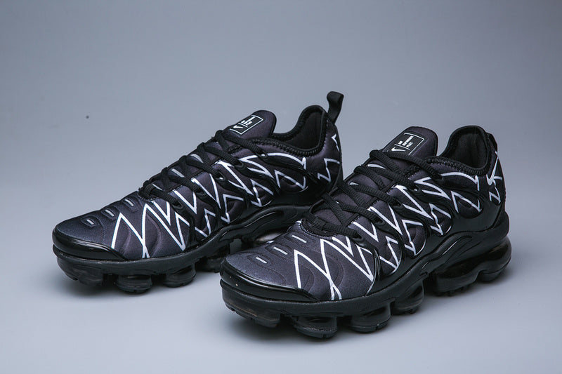 VaporMax Plus Black